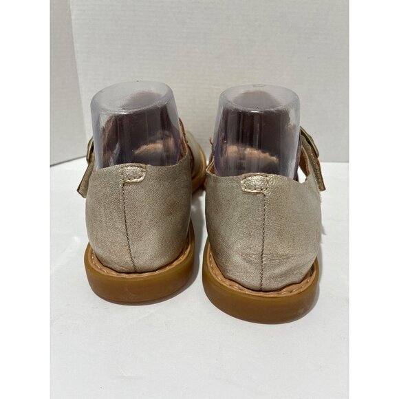 Born Women's Ivey Flat Sandals size 8 Light Gold Panna Cotta Metallic open toes - Picture 3 of 6